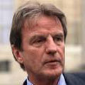  Kouchner aggrave son cas - PaCS enregistrs  l'tranger 