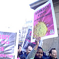  Act Up fte le dpart de Sarkozy - Manifestation 
